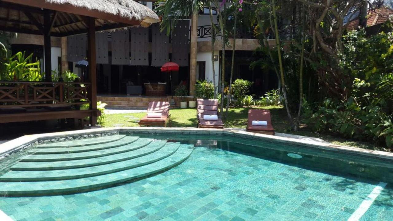 New Daria Villas Seminyak Exteriör bild