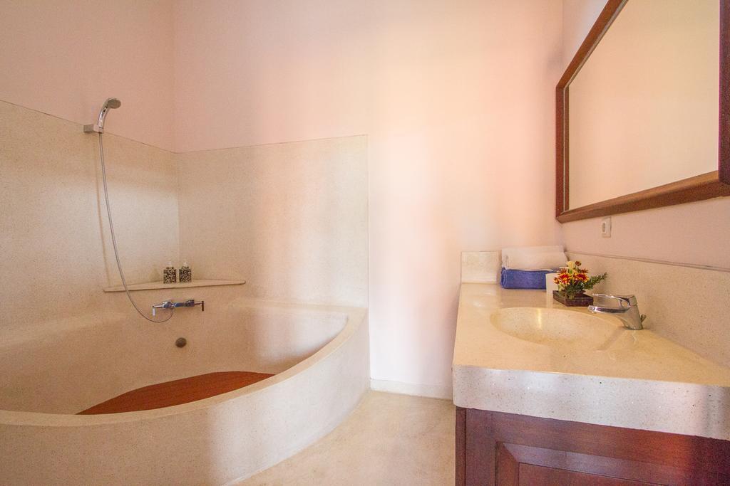 New Daria Villas Seminyak Exteriör bild